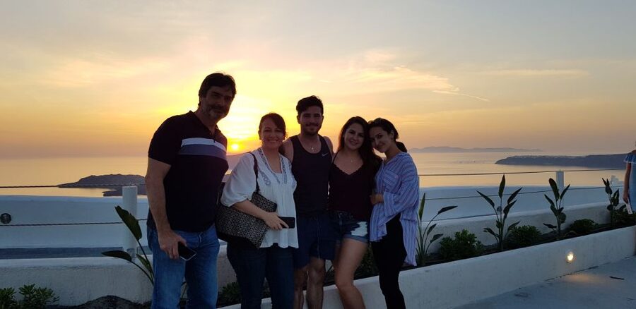 Santorini: Private Group Sightseeing Tour - Should you book this Santorini tour?