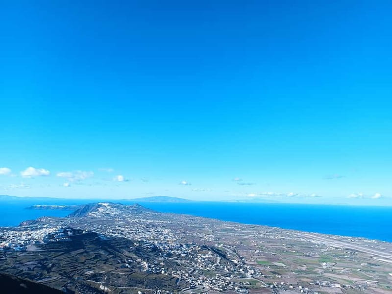 Santorini: Private Guided Sightseeing Day Tour - What the private vehicle adds