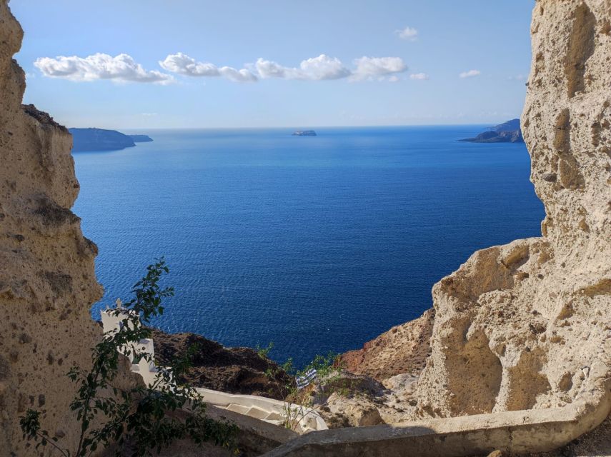 Santorini : Private Half Day - Best of & Wine Tasting Tour - Pyrgos: a former capital with medieval character