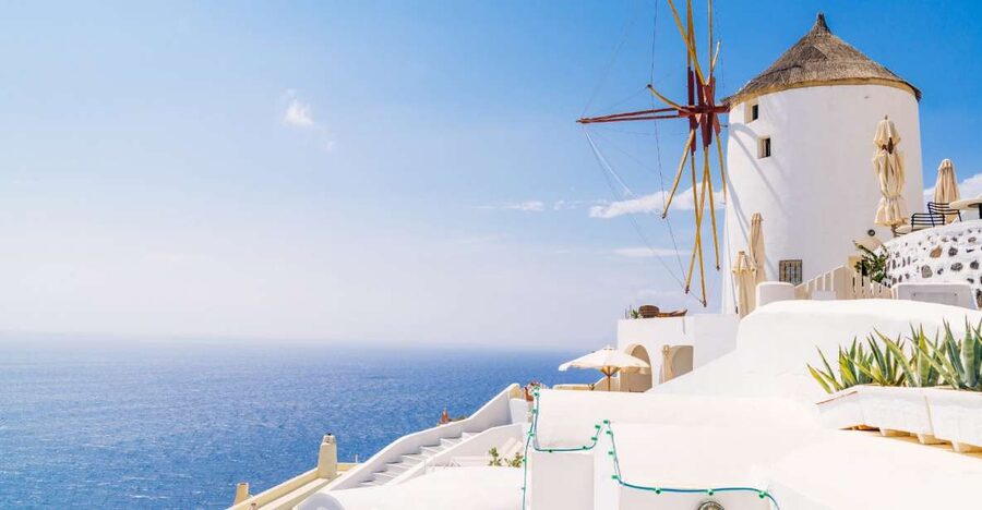 Santorini : Private Half Day - Best of & Wine Tasting Tour - Oia: blue domes, caldera views, and limited time