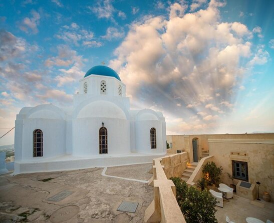 Santorini Private Highlights Tour & Wine Tasting with local guide - Key points to know before booking