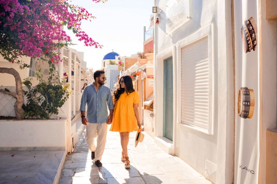Santorini Private Photoshoot - From the Castle to the caldera viewpoints