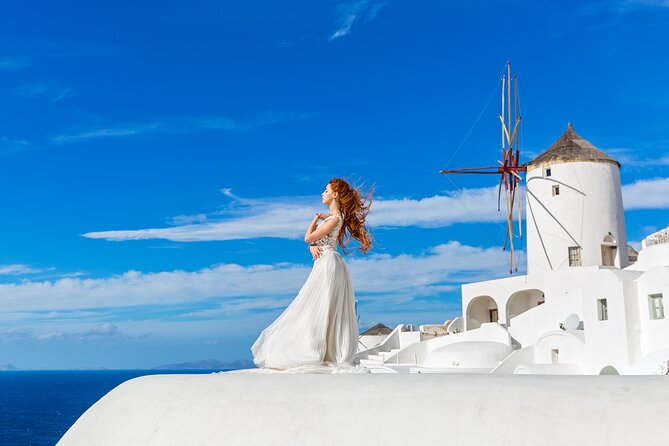 Santorini Private Photoshoot Tour by a Professional Photographer - Who should choose Oia, and who should choose Imerovigli?