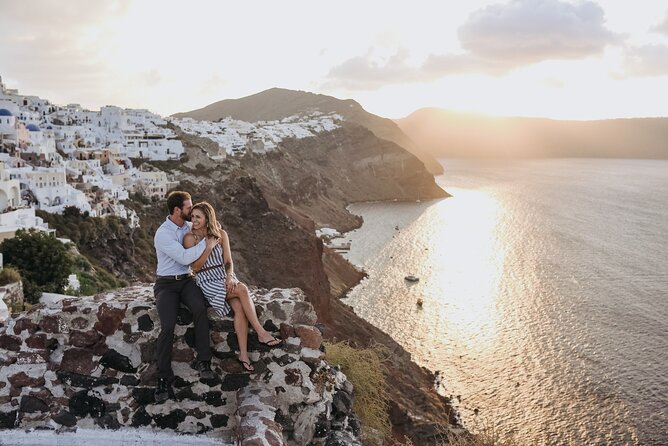 Santorini - Private Photoshoot with a Top Local Photographer - Choosing the right package for your group