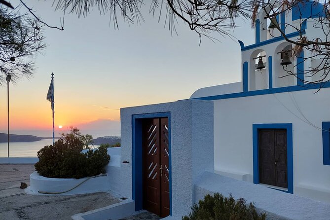 Santorini Private Picnic Sunset Tour - Imerovigli and the blue-domed church