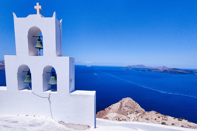 Santorini: Private Sightseeing Tour with Local Guide - Megalochori and the cave in the village center