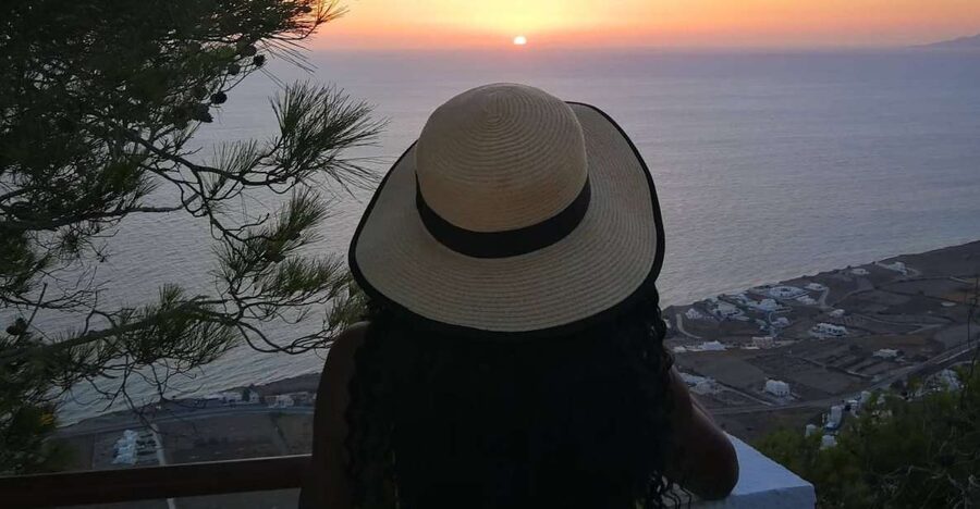 Santorini: Private Sunrise Tour with Breakfast and Oia Visit - Sunrise coffee above Imerovigli