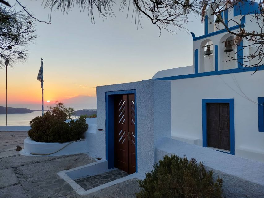 Santorini: Private Sunset Tour with Picnic & Transfer - Is $176 per person a fair price?