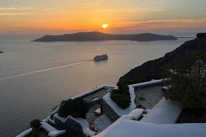 Santorini Private Tour - Why a private vehicle makes sense on Santorini