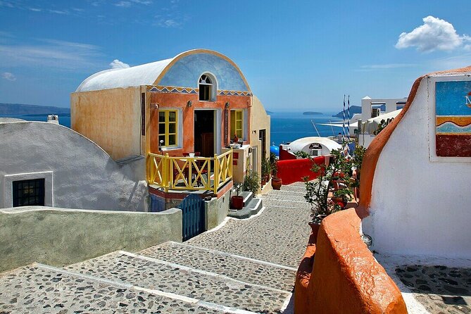 Santorini Private Tour - Colors of Santorini - Oia, the famous village with little time to spare