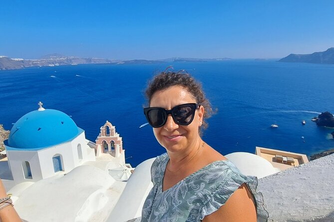 Santorini Private Tour from 3-8 hours - Pyrgos and the highest point on Santorini