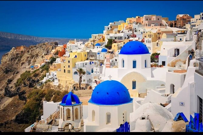 Santorini Private Tour in Spanish - Oia: the famous village, handled in one hour