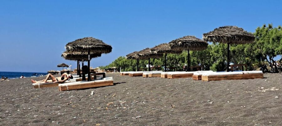 Santorini: Private Tour in Spanish with Local Guide - Oia: famous for good reason