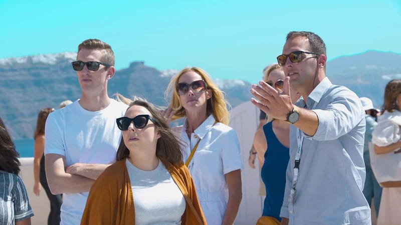 Santorini Private Tour: Must-See Highlights & Hidden-Gems - Why a private Santorini tour can work better