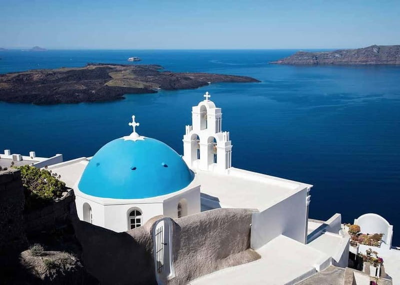 Santorini Private Tour: Must-See Highlights & Hidden-Gems - Oia, the island’s postcard village