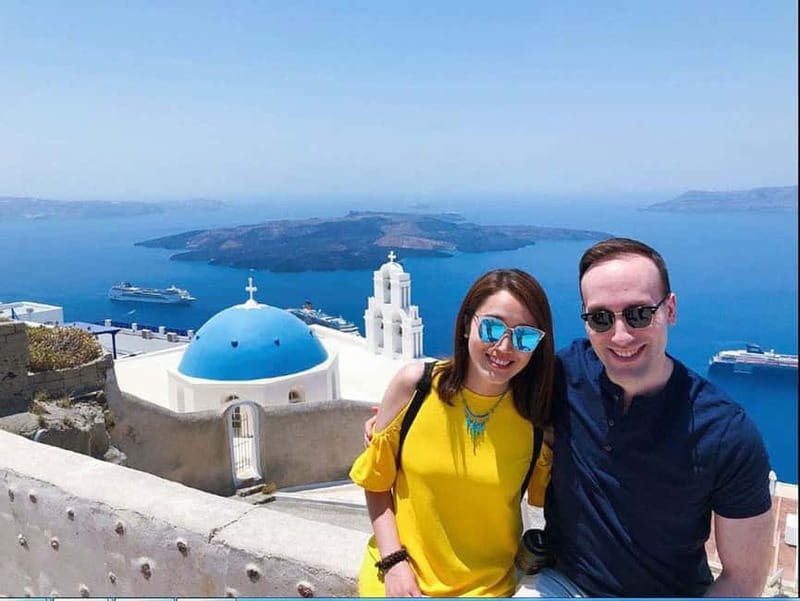 Santorini Private Tour: Must-See Highlights & Hidden-Gems - Pyrgos and the quieter side of Santorini