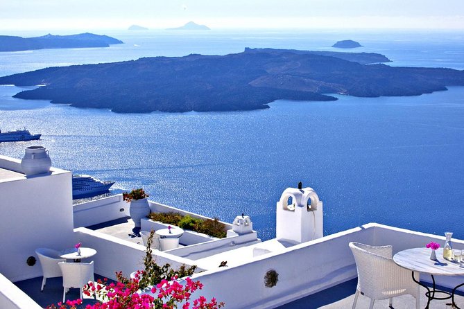 Santorini Private Tour Popular Destinations - Oia’s Main Street and the famous northern view
