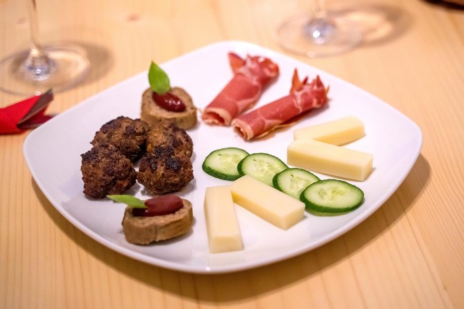Santorini Private Wine Tour - Who will enjoy this private wine tour most?