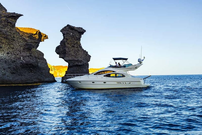 Santorini: Private Yacht Experience of Timeless Elegance - Key points at a glance