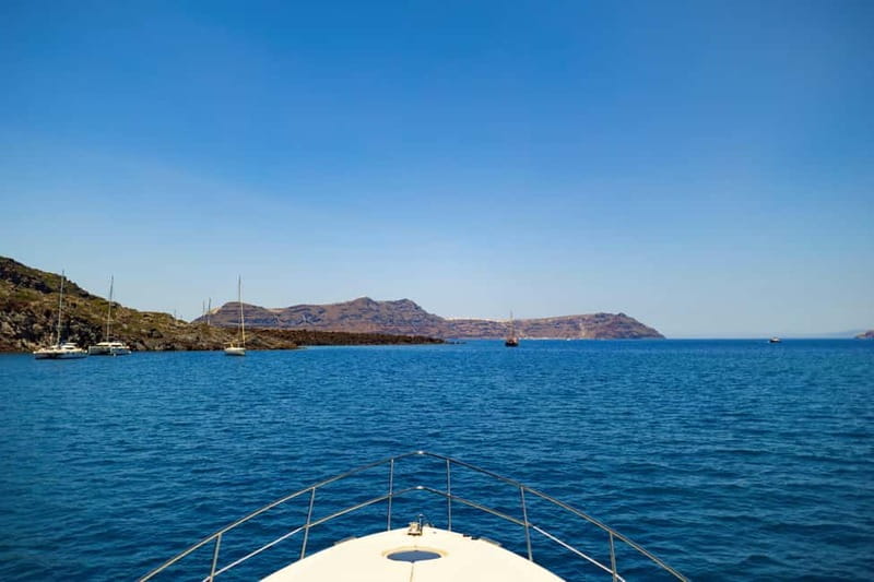Santorini: Private Yacht Experience of Timeless Elegance - A private yacht day built around the Santorini caldera