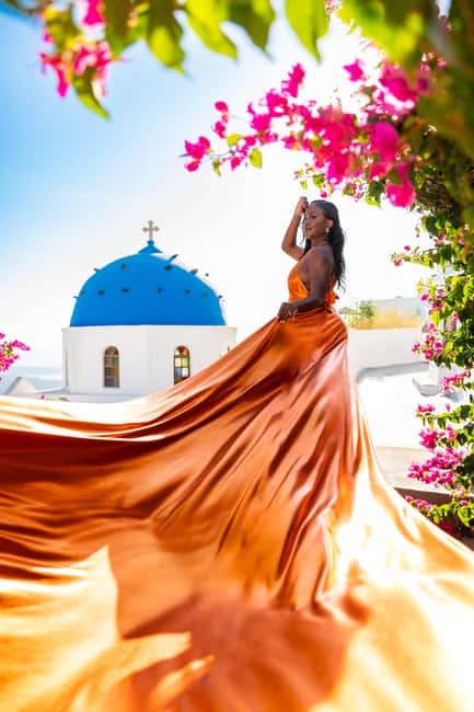 Santorini: Proffessional Flying Dress Photoshoot - Why Imerovigli makes a strong photo setting