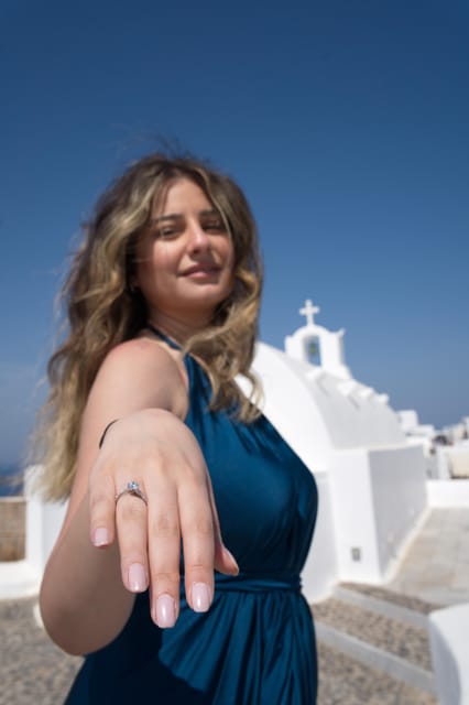 Santorini: Proposal Photoshoot l Private Entry to blue Dome - Is $212 good value for two people?