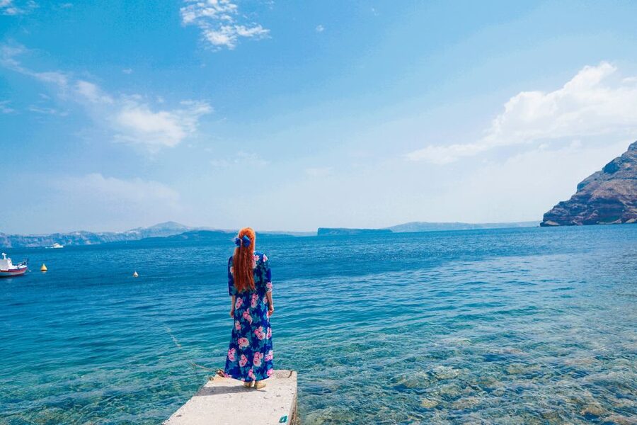Santorini: Romantic Sunset Caldera Cruise with Dinner - Boarding the King Thiras at Athinios