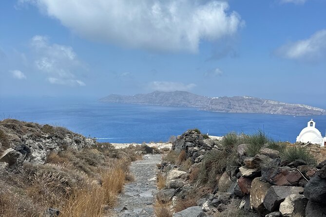 Santorini's Famous Fira to Oia Hike: A Private tour Adventure - Why the Fira to Oia hike is Santorini’s best walking day