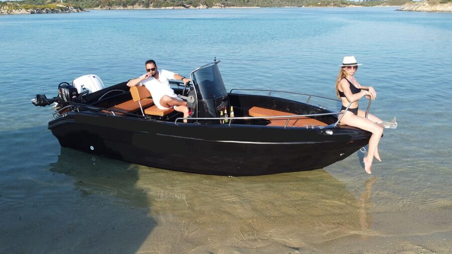 Santorini: Self-Drive Boat Rental without Boat License - What is included, and what you still pay