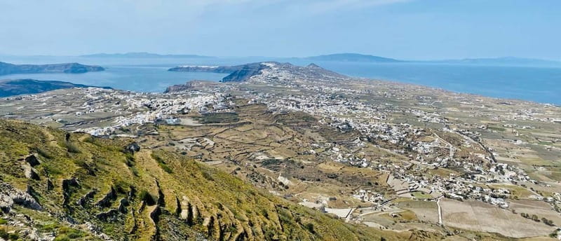 Santorini: Small Group Sightseeing Tour with a Local Guide - Who should book this Santorini tour?