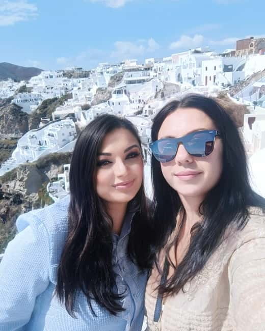 Santorini: Small Group Sightseeing Tour with a Local Guide - Perissa Black Beach: one hour by the water