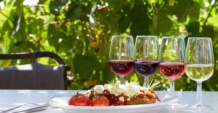 Santorini Small-Group Tour with Wine Tasting & Food Pairing - Key points to know before booking
