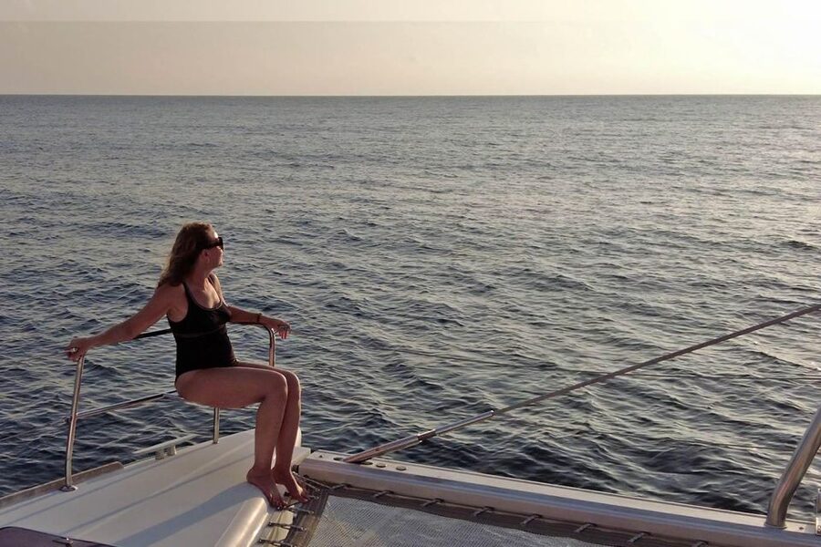 Santorini: Sunset Sailing Cruise, with Dinner and Drinks - Mesa Pigadia, snorkelling, and the onboard meal