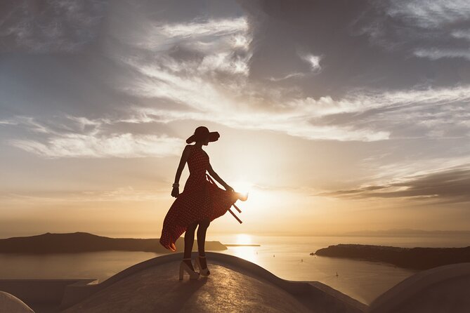 Santorini Sunset Walking Tour inc. tastings and 5 drinks - Fira: the largest run of food and drink stops
