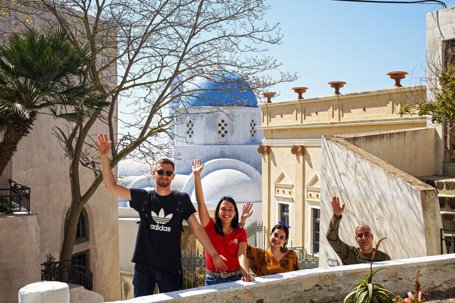 Santorini: Sunset Walking Tour with Local Food and Drinks - Volkan on the Rocks and local beer