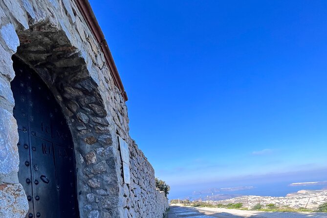 Santorini tailor made tour with the experts(NEW) - Price, pickup, and who gets the best value