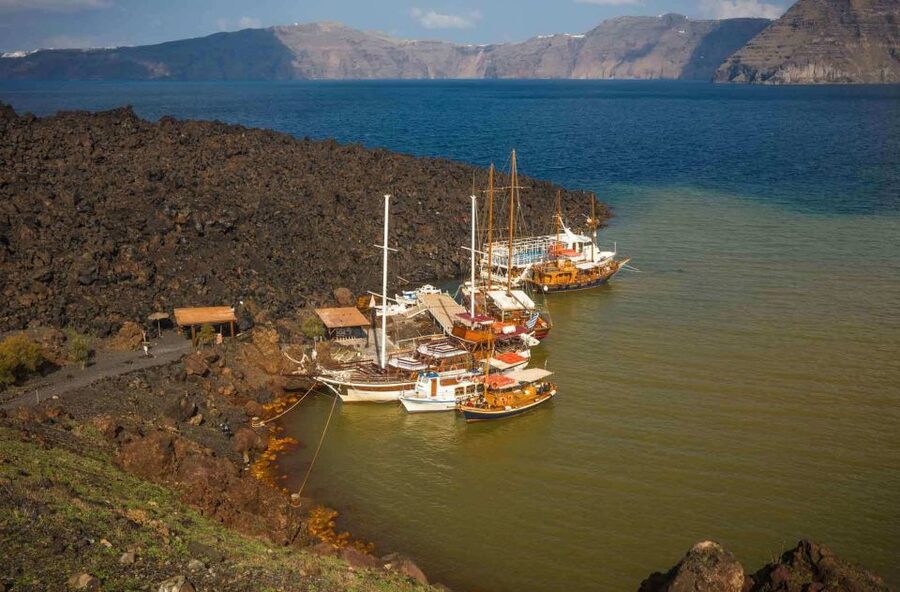 Santorini: Thirassia Islands and Volcano Guided Cruise - Why the Caldera Is Best Seen by Boat