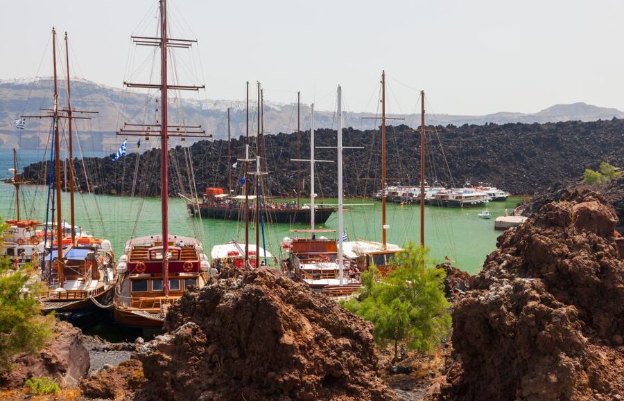 Santorini: Thirassia Islands and Volcano Guided Cruise - Nea Kameni and the Walk to the Crater