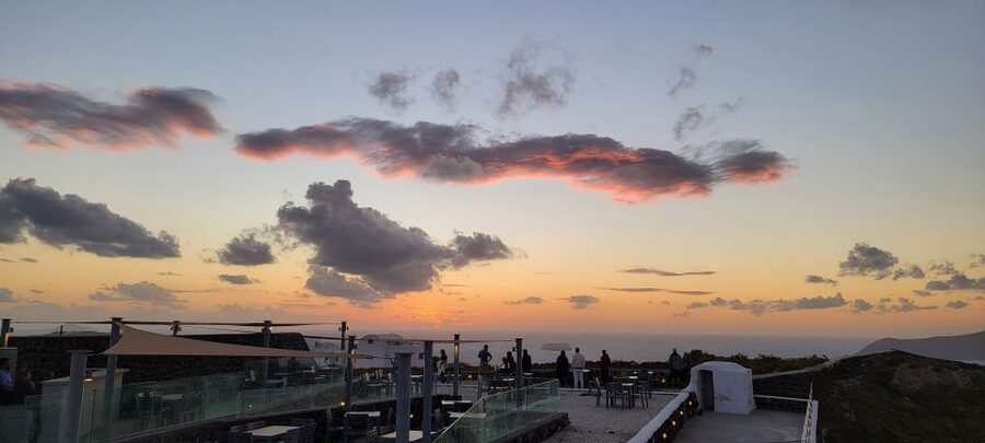 Santorini: Three Wineries and One Brewery Tour with Tastings - How to handle 12 wines and 3 beers