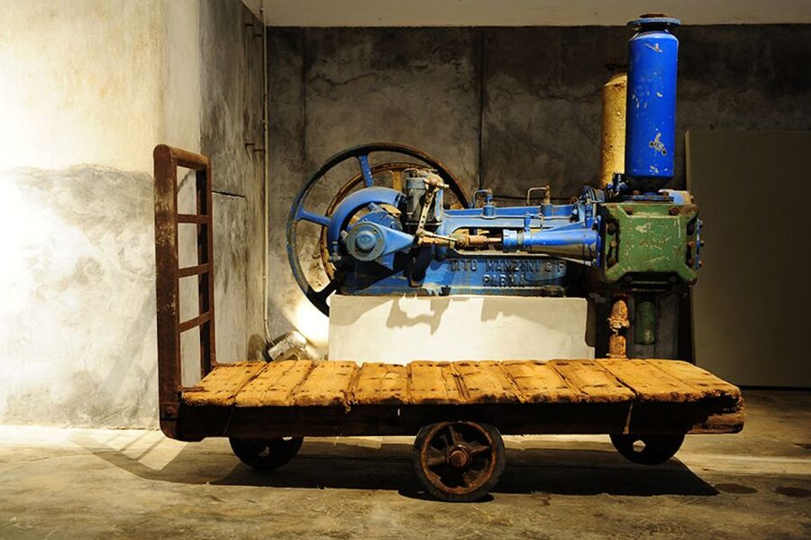 Santorini: Tomato Museum Admission Ticket with Audio Guide - Getting to Vlychada from Fira