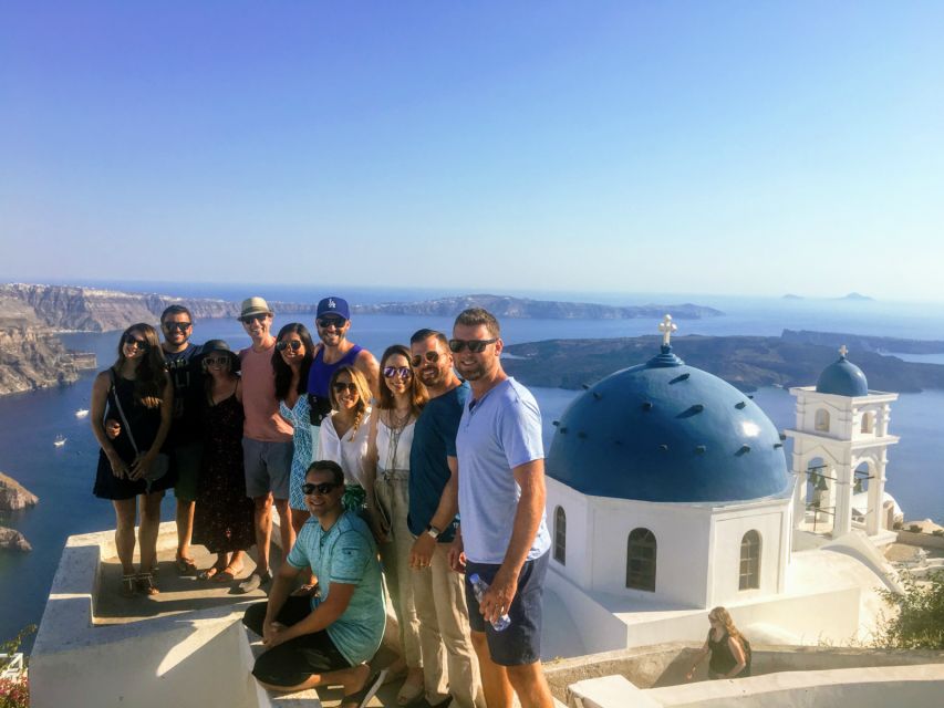 Santorini: Top Sights Small-Group Tour with Local Guide - Oia: famous views, white houses, and limited free time