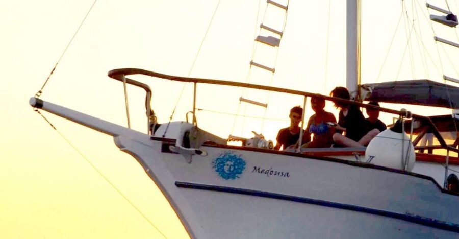 Santorini: Traditional Wooden Boat Tour with Meal and Wine - Is $94 good value for five hours?