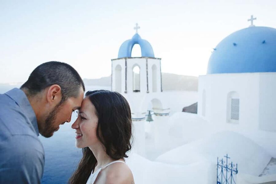 Santorini Unfiltered: Luxury Photoshoot with a Photographer - Key points to know