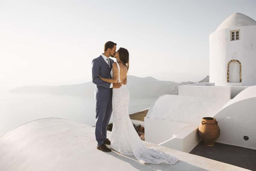 Santorini Unfiltered: Luxury Photoshoot with a Photographer - Why this Oia photoshoot feels different
