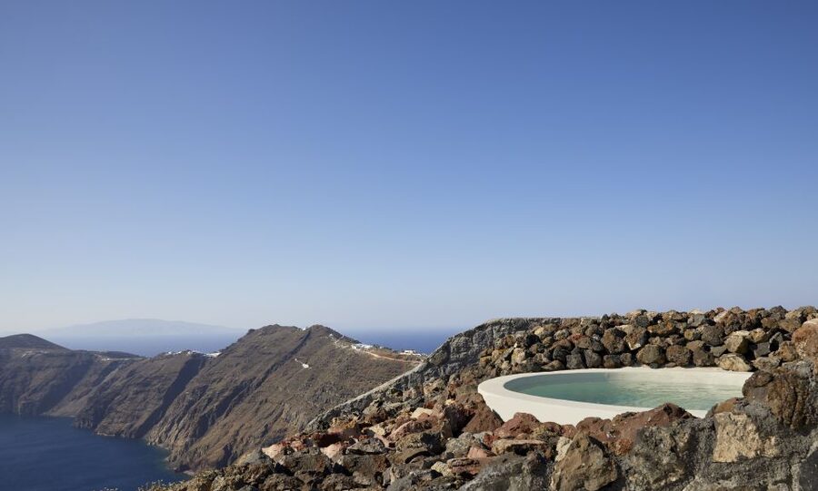 Santorini: Volcanic Hot-Tub Experience with Caldera Views - A Private Hot Tub Above Santorini’s Caldera
