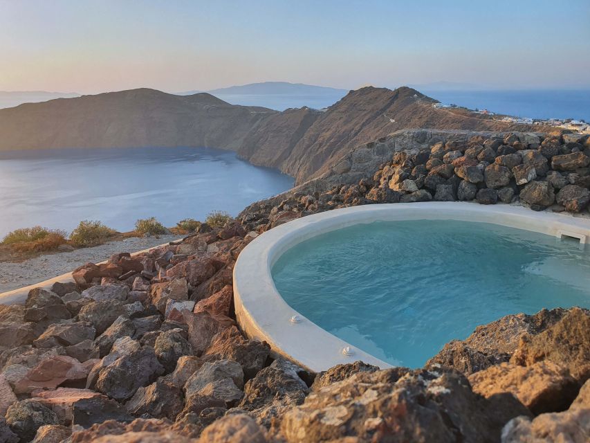 Santorini: Volcanic Hot-Tub Experience with Caldera Views - Daylight, Sunset, and the Wind Factor
