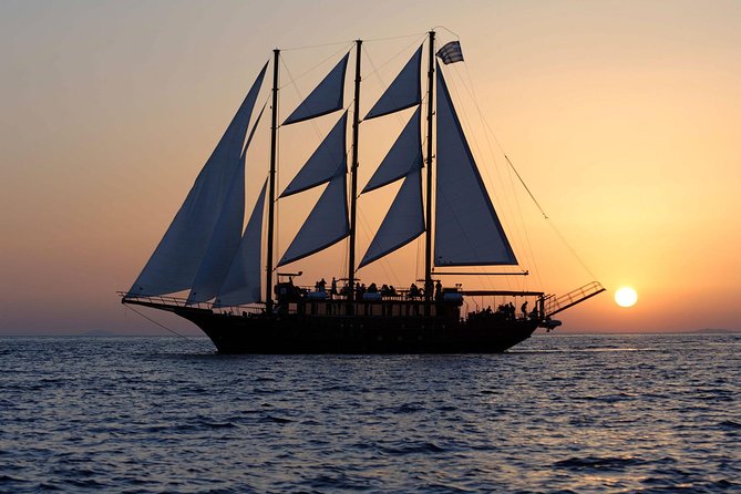 Santorini Volcanic Sunset Cruise - Cruising around Santorini’s volcanic islands