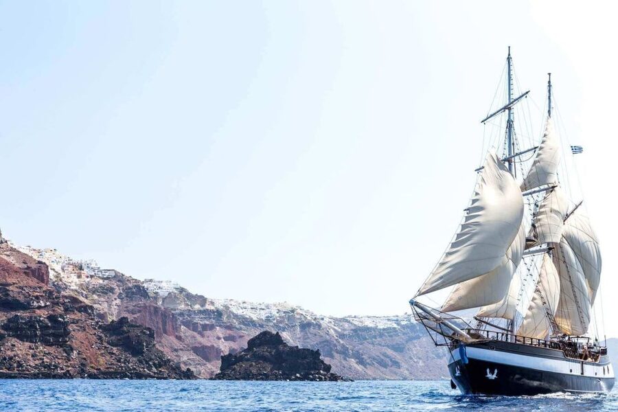 Santorini: Volcanic Sunset Cruise with Dinner - Sunset from the caldera