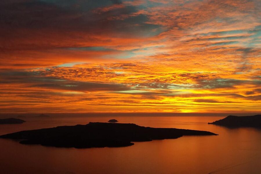 Santorini: Volcanic Sunset Cruise with Dinner - What changes on September 21