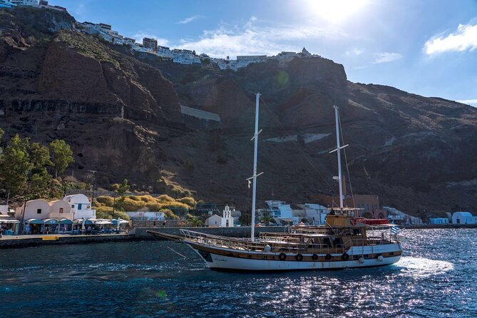 Santorini - Volcano and Hot springs - Getting to Fira’s Old Port without wasting time